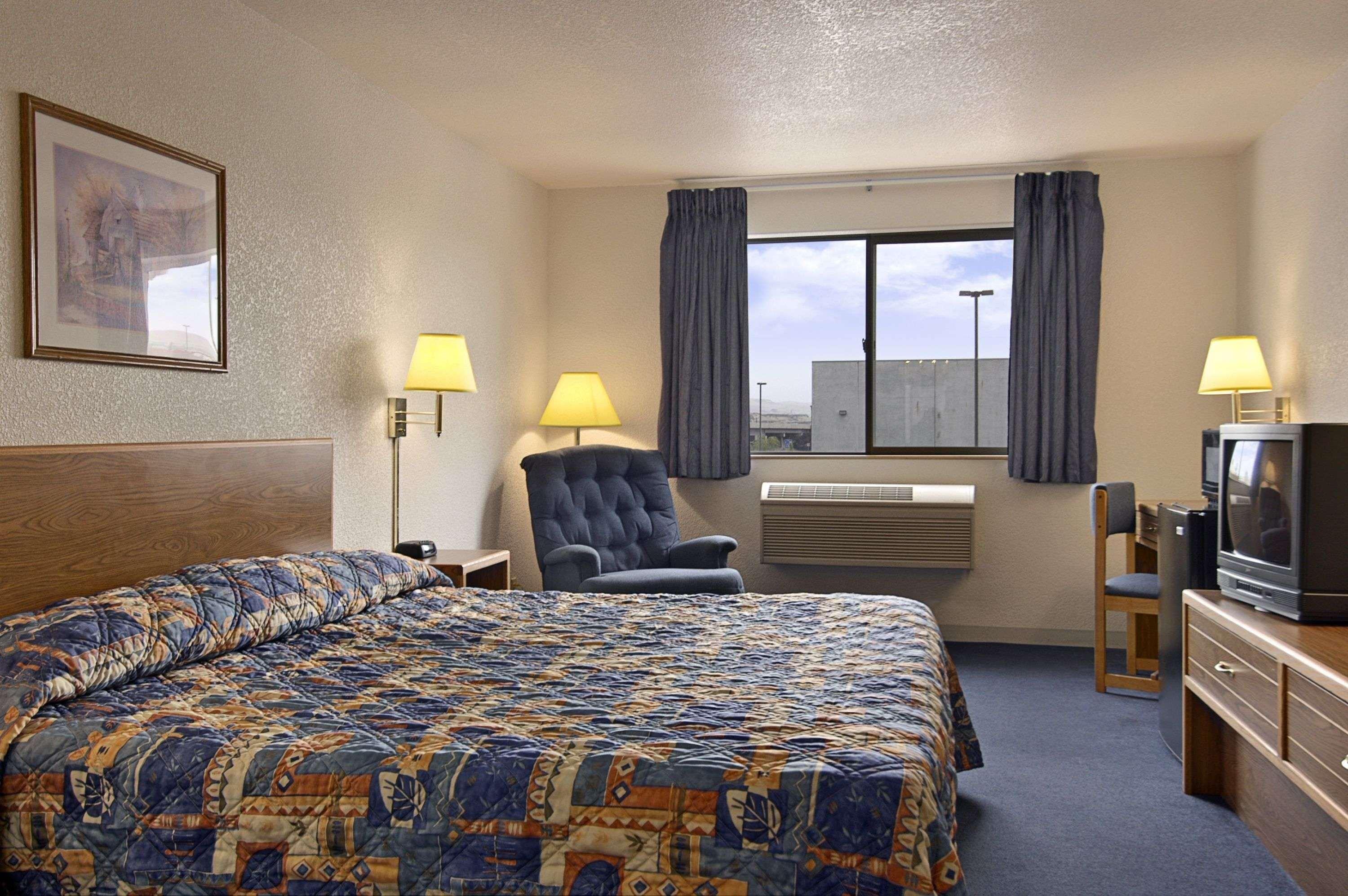 Super 8 By Wyndham The Dalles Or Eksteriør billede