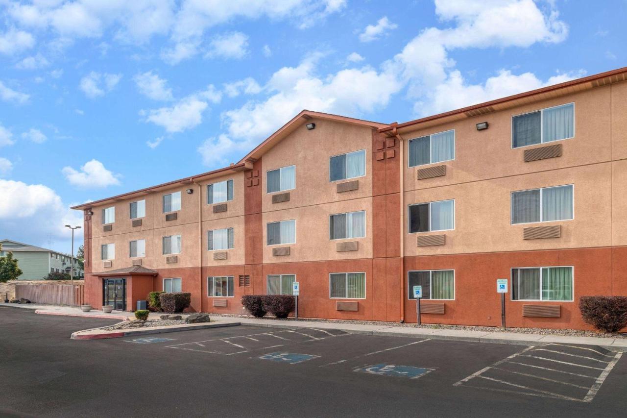 Super 8 By Wyndham The Dalles Or Eksteriør billede