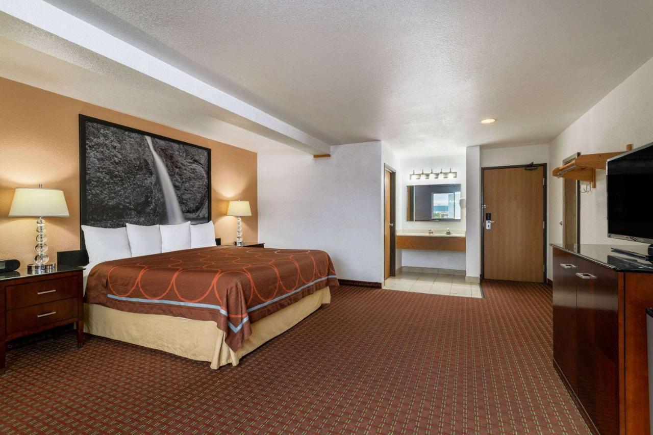 Super 8 By Wyndham The Dalles Or Eksteriør billede